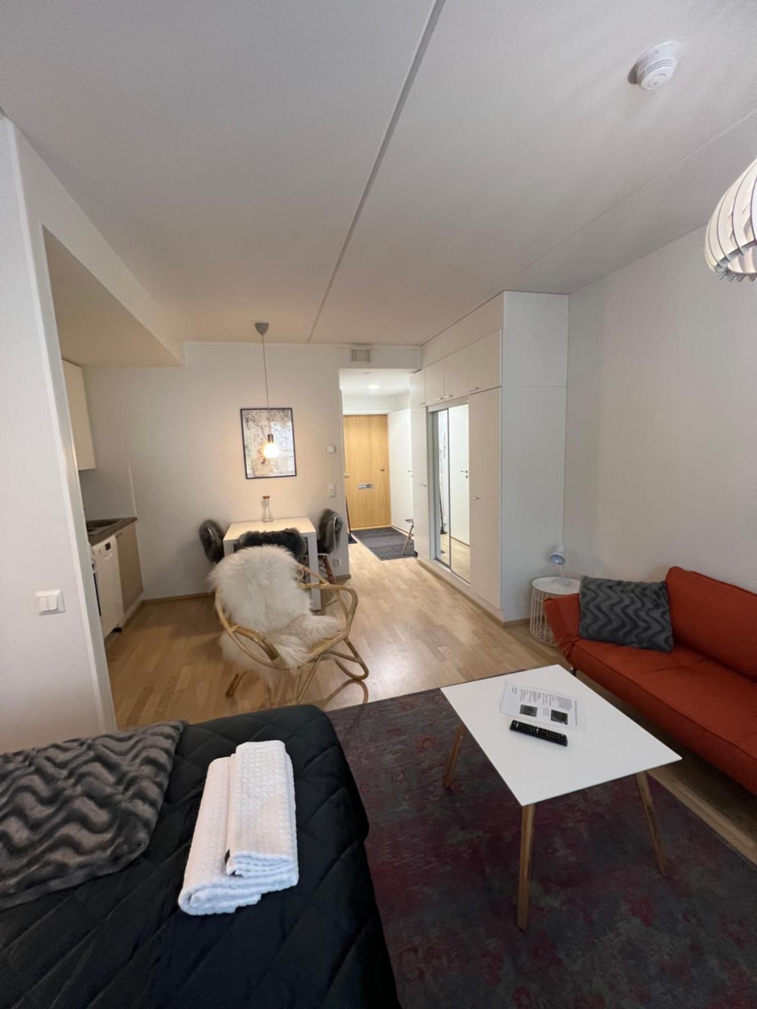 Home Next To The Railway Station Rovaniemi Extérieur photo